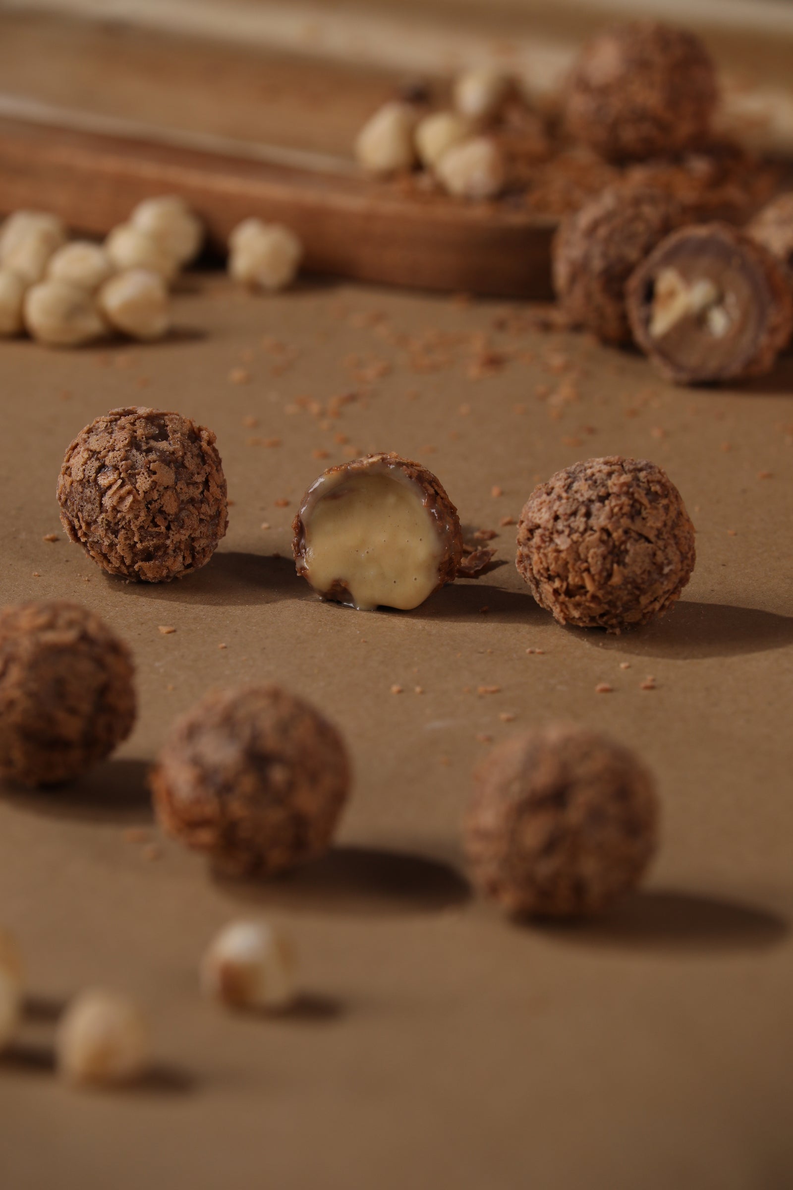 ترافل طحينة وبندق